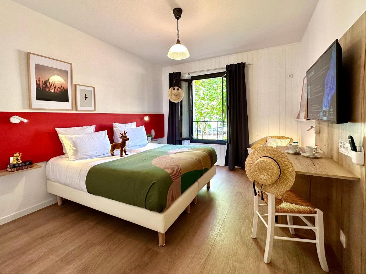 Hotel Le Provence - Restaurant Le Styx La Palud-sur-Verdon Екстер'єр фото